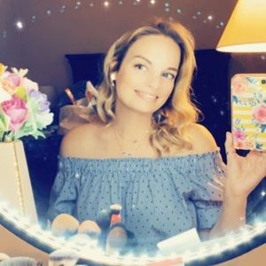 Meet your Posher, Carly